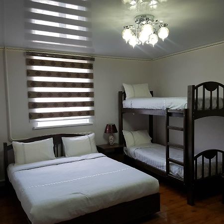 Datka Guest House Naryn ภายนอก รูปภาพ