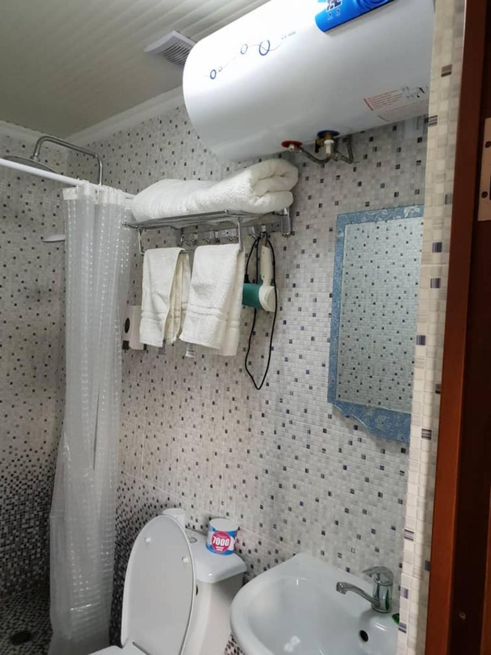 Datka Guest House Naryn ภายนอก รูปภาพ